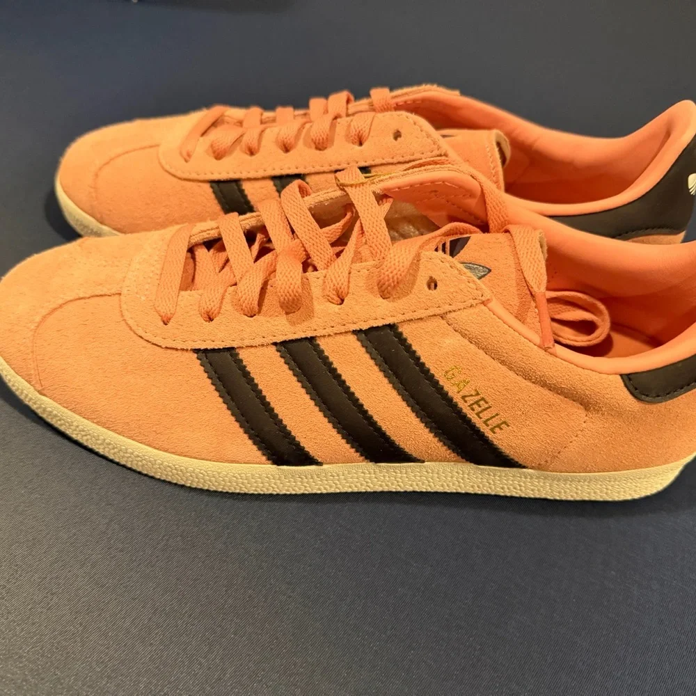 Adidas Gazelle Pink and Black Sneakers Mens Size‎ 9 NWT - Picture 4 of 10